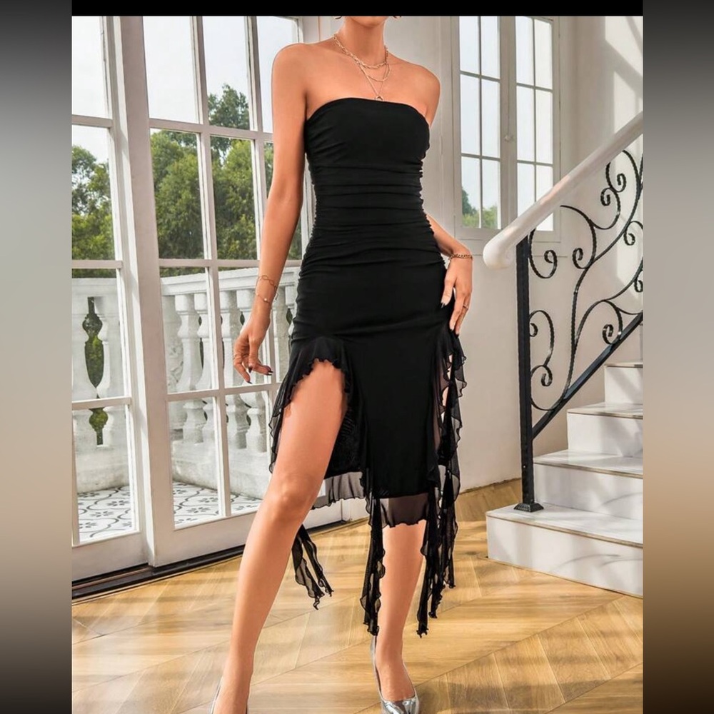 Elegant Black Strapless Dress